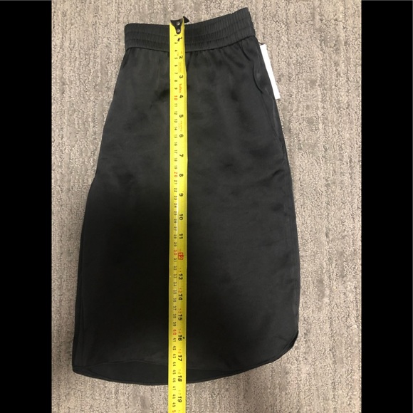 NWT Wilfred Free Aya Black Shorts XS - Picture 3 of 10